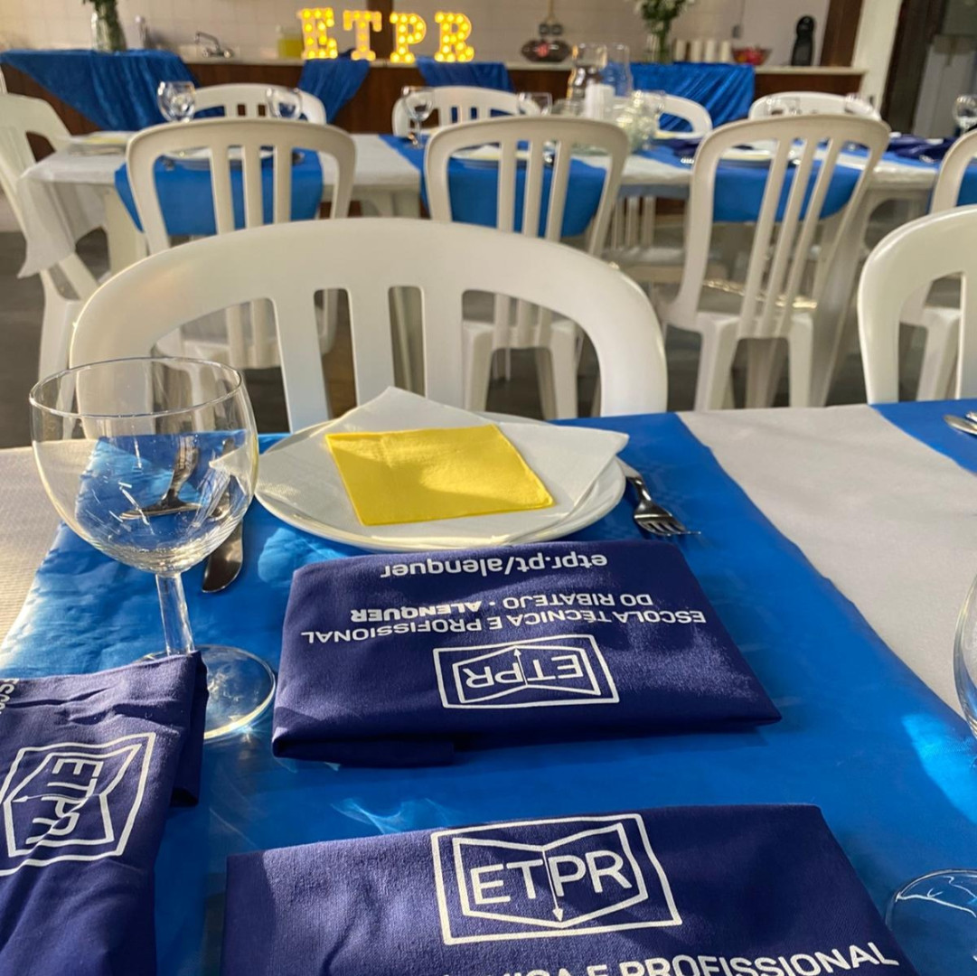 4.º Jantar do Ex-Aluno reuniu antigos estudantes da ETPR